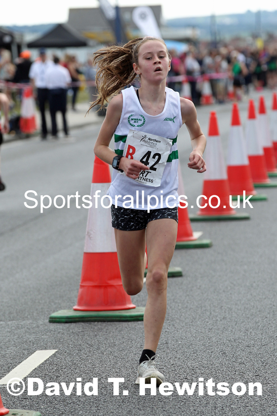 Girls under-13s 2021 Northern 6 and 4 Stage and Young Athletes Road Relays, Redcar. Photo: David T. Hewitson/Sports for All Pics